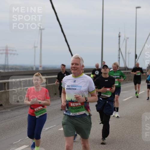 03.10.2025 - Köhlbrandbrückenlauf Jannik Wohlers http://msf.ph/oto/9146789 03.10.2025 15:49:46 Position 1 7663, 7399 meine-sportfotos.de