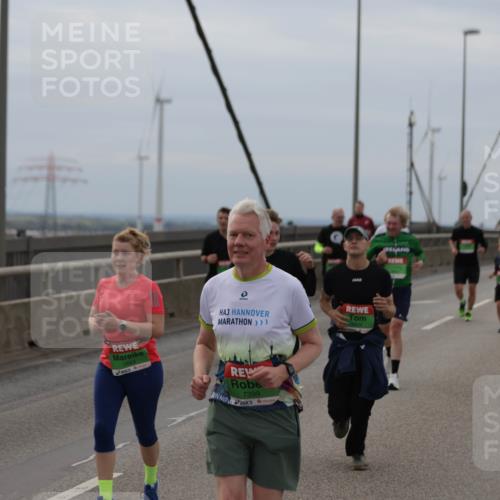 03.10.2025 - Köhlbrandbrückenlauf Jannik Wohlers http://msf.ph/oto/9146793 03.10.2025 15:49:46 Position 1 7663, 7399 meine-sportfotos.de
