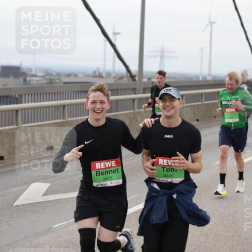 03.10.2025 - Köhlbrandbrückenlauf Jannik Wohlers http://msf.ph/oto/9146836 03.10.2025 15:49:48 Position 1 9403, 9404 meine-sportfotos.de