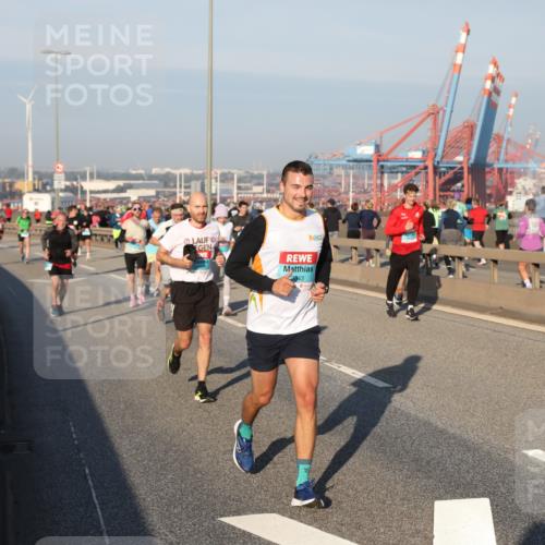 03.10.2025 - Köhlbrandbrückenlauf Yannick Fuchs http://msf.ph/oto/9146849 03.10.2025 08:37:10 Position 2  meine-sportfotos.de