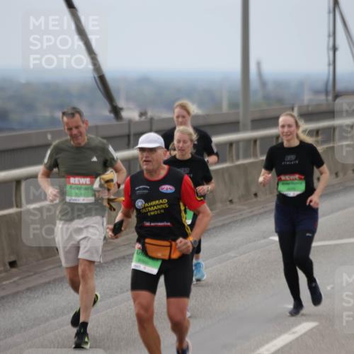 03.10.2025 - Köhlbrandbrückenlauf Jannik Wohlers http://msf.ph/oto/9146917 03.10.2025 15:50:00 Position 1 19, 7581, 8960 meine-sportfotos.de