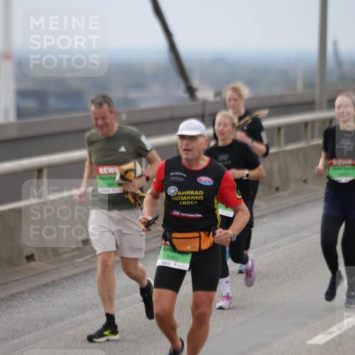 03.10.2025 - Köhlbrandbrückenlauf Jannik Wohlers http://msf.ph/oto/9146926 03.10.2025 15:50:00 Position 1 8960, 51, 8970 meine-sportfotos.de
