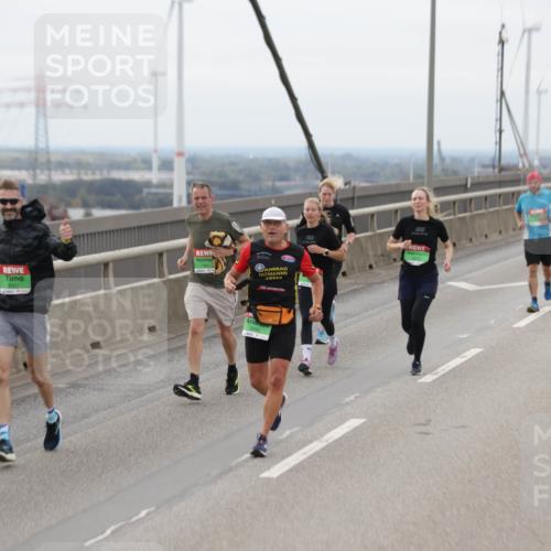 03.10.2025 - Köhlbrandbrückenlauf Jannik Wohlers http://msf.ph/oto/9146937 03.10.2025 15:50:01 Position 1 8960, 155 meine-sportfotos.de