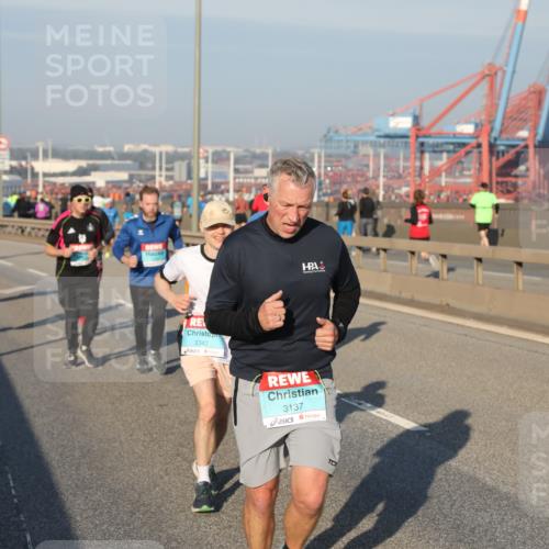 03.10.2025 - Köhlbrandbrückenlauf Yannick Fuchs http://msf.ph/oto/9146938 03.10.2025 08:37:26 Position 2 3342, 3137 meine-sportfotos.de