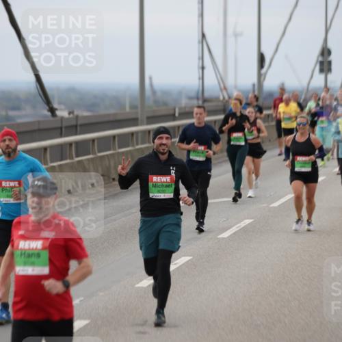 03.10.2025 - Köhlbrandbrückenlauf Jannik Wohlers http://msf.ph/oto/9146976 03.10.2025 15:50:05 Position 1 8292 meine-sportfotos.de