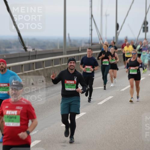 03.10.2025 - Köhlbrandbrückenlauf Jannik Wohlers http://msf.ph/oto/9146977 03.10.2025 15:50:05 Position 1 8292 meine-sportfotos.de