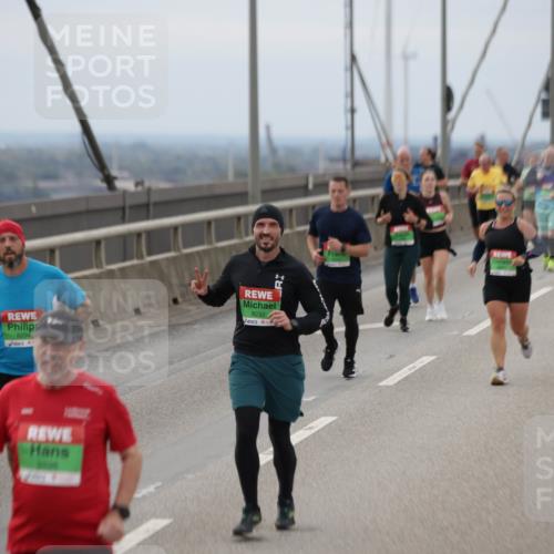 03.10.2025 - Köhlbrandbrückenlauf Jannik Wohlers http://msf.ph/oto/9146980 03.10.2025 15:50:05 Position 1 8294, 8292, 9100 meine-sportfotos.de