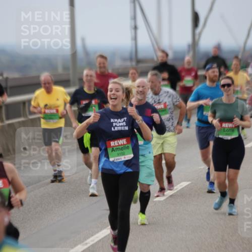 03.10.2025 - Köhlbrandbrückenlauf Jannik Wohlers http://msf.ph/oto/9147040 03.10.2025 15:50:13 Position 1 9152, 8451 meine-sportfotos.de