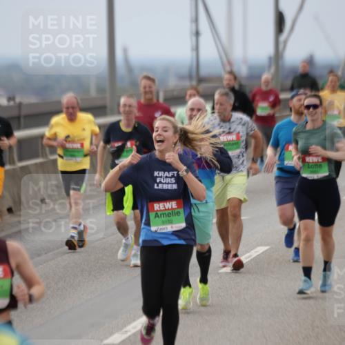 03.10.2025 - Köhlbrandbrückenlauf Jannik Wohlers http://msf.ph/oto/9147043 03.10.2025 15:50:13 Position 1 9152 meine-sportfotos.de
