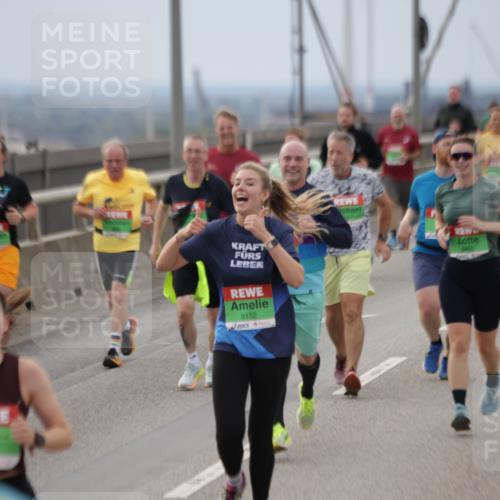 03.10.2025 - Köhlbrandbrückenlauf Jannik Wohlers http://msf.ph/oto/9147044 03.10.2025 15:50:13 Position 1 9737, 9152, 8455 meine-sportfotos.de
