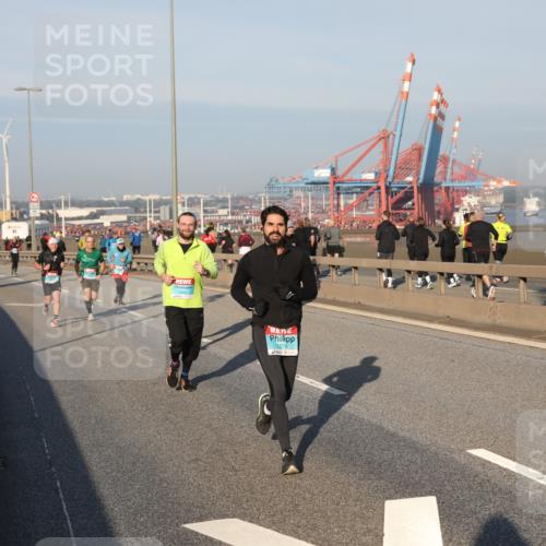 03.10.2025 - Köhlbrandbrückenlauf Yannick Fuchs http://msf.ph/oto/9147126 03.10.2025 08:37:55 Position 2 1279 meine-sportfotos.de