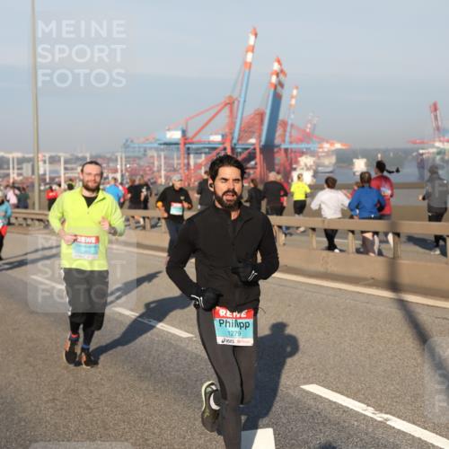 03.10.2025 - Köhlbrandbrückenlauf Yannick Fuchs http://msf.ph/oto/9147135 03.10.2025 08:37:56 Position 2 1279 meine-sportfotos.de