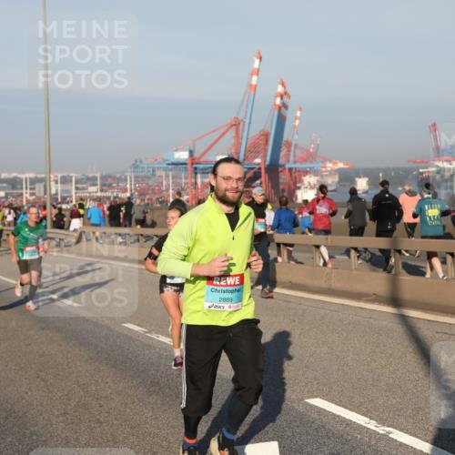 03.10.2025 - Köhlbrandbrückenlauf Yannick Fuchs http://msf.ph/oto/9147145 03.10.2025 08:37:57 Position 2 2889, 174, 314 meine-sportfotos.de