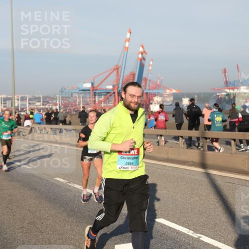 03.10.2025 - Köhlbrandbrückenlauf Yannick Fuchs http://msf.ph/oto/9147149 03.10.2025 08:37:58 Position 2 2889 meine-sportfotos.de