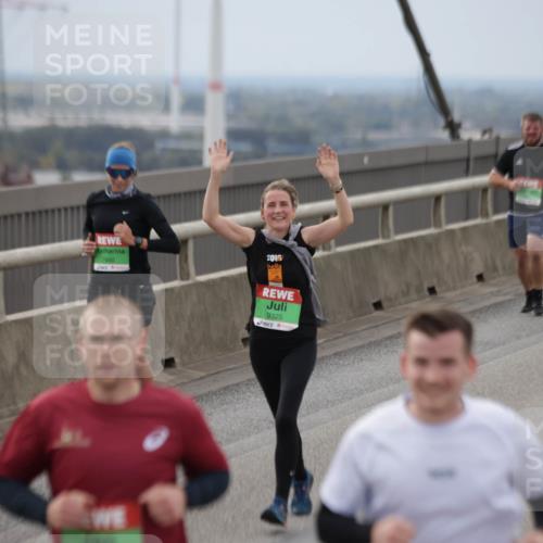 03.10.2025 - Köhlbrandbrückenlauf Jannik Wohlers http://msf.ph/oto/9147336 03.10.2025 15:50:37 Position 1 7492, 2013, 9325 meine-sportfotos.de