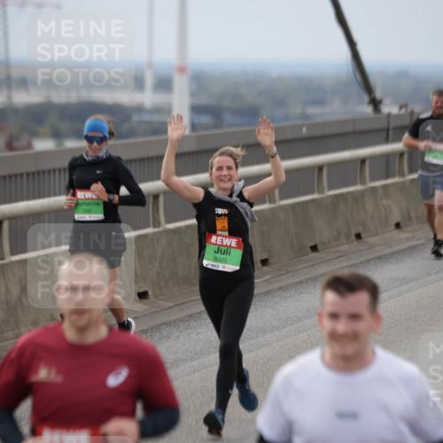 03.10.2025 - Köhlbrandbrückenlauf Jannik Wohlers http://msf.ph/oto/9147338 03.10.2025 15:50:37 Position 1 2013, 9325 meine-sportfotos.de