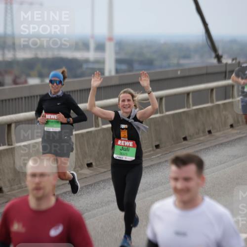 03.10.2025 - Köhlbrandbrückenlauf Jannik Wohlers http://msf.ph/oto/9147341 03.10.2025 15:50:37 Position 1 492, 2016, 9325 meine-sportfotos.de