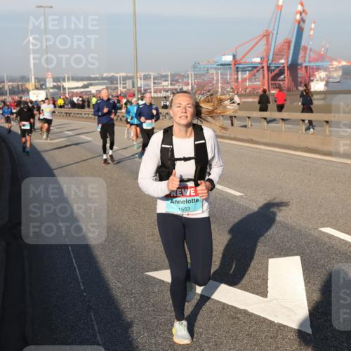 03.10.2025 - Köhlbrandbrückenlauf Yannick Fuchs http://msf.ph/oto/9147364 03.10.2025 08:38:21 Position 2 1553 meine-sportfotos.de