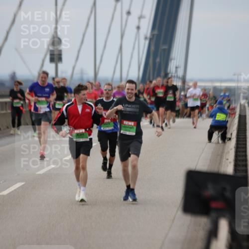 03.10.2025 - Köhlbrandbrückenlauf Jannik Wohlers http://msf.ph/oto/9147368 03.10.2025 15:50:39 Position 1 9316 meine-sportfotos.de