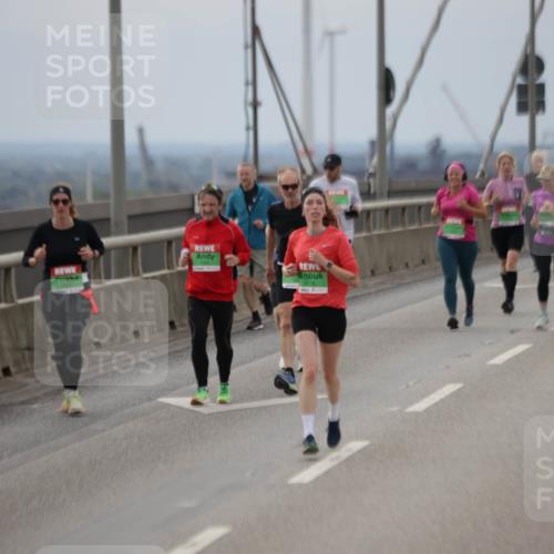 03.10.2025 - Köhlbrandbrückenlauf Jannik Wohlers http://msf.ph/oto/9147461 03.10.2025 15:50:50 Position 1 9116 meine-sportfotos.de