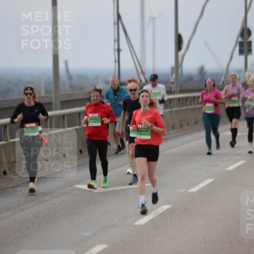 03.10.2025 - Köhlbrandbrückenlauf Jannik Wohlers http://msf.ph/oto/9147463 03.10.2025 15:50:50 Position 1 9116 meine-sportfotos.de