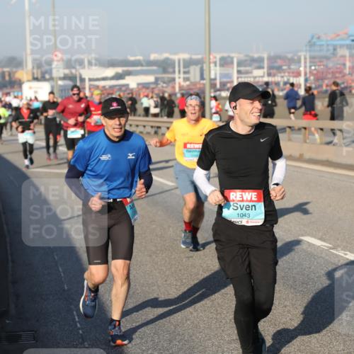 03.10.2025 - Köhlbrandbrückenlauf Yannick Fuchs http://msf.ph/oto/9147485 03.10.2025 08:38:32 Position 2 85, 1043 meine-sportfotos.de