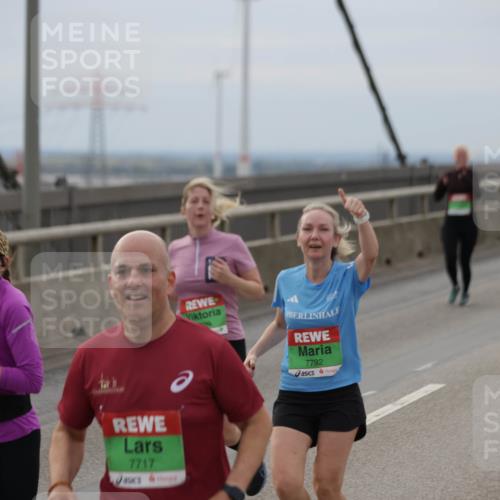 03.10.2025 - Köhlbrandbrückenlauf Jannik Wohlers http://msf.ph/oto/9147552 03.10.2025 15:51:04 Position 1 7717, 7792 meine-sportfotos.de