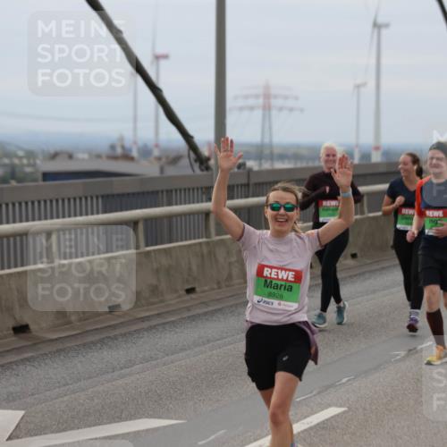 03.10.2025 - Köhlbrandbrückenlauf Jannik Wohlers http://msf.ph/oto/9147560 03.10.2025 15:51:07 Position 1 8928 meine-sportfotos.de