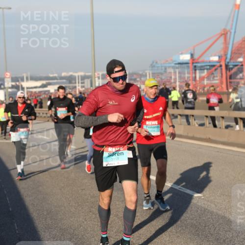 03.10.2025 - Köhlbrandbrückenlauf Yannick Fuchs http://msf.ph/oto/9147561 03.10.2025 08:38:38 Position 2 3118, 1219 meine-sportfotos.de
