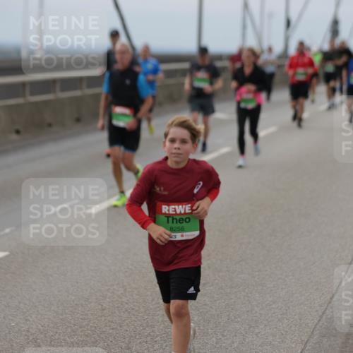 03.10.2025 - Köhlbrandbrückenlauf Jannik Wohlers http://msf.ph/oto/9147581 03.10.2025 15:51:09 Position 1 8256 meine-sportfotos.de