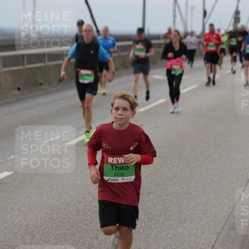 03.10.2025 - Köhlbrandbrückenlauf Jannik Wohlers http://msf.ph/oto/9147586 03.10.2025 15:51:09 Position 1 8256 meine-sportfotos.de