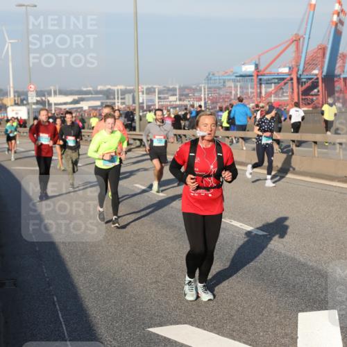 03.10.2025 - Köhlbrandbrückenlauf Yannick Fuchs http://msf.ph/oto/9147622 03.10.2025 08:38:44 Position 2  meine-sportfotos.de