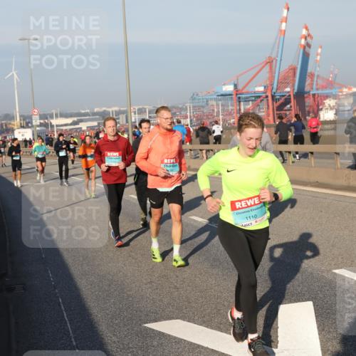 03.10.2025 - Köhlbrandbrückenlauf Yannick Fuchs http://msf.ph/oto/9147643 03.10.2025 08:38:47 Position 2 292, 1110 meine-sportfotos.de