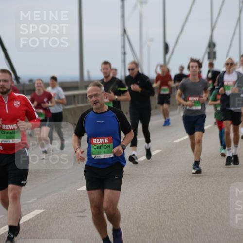 03.10.2025 - Köhlbrandbrückenlauf Jannik Wohlers http://msf.ph/oto/9147654 03.10.2025 15:51:15 Position 1 8909, 8908 meine-sportfotos.de