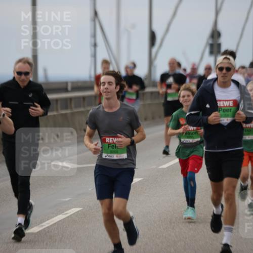 03.10.2025 - Köhlbrandbrückenlauf Jannik Wohlers http://msf.ph/oto/9147670 03.10.2025 15:51:17 Position 1 9205, 9203, 9293, 9359 meine-sportfotos.de