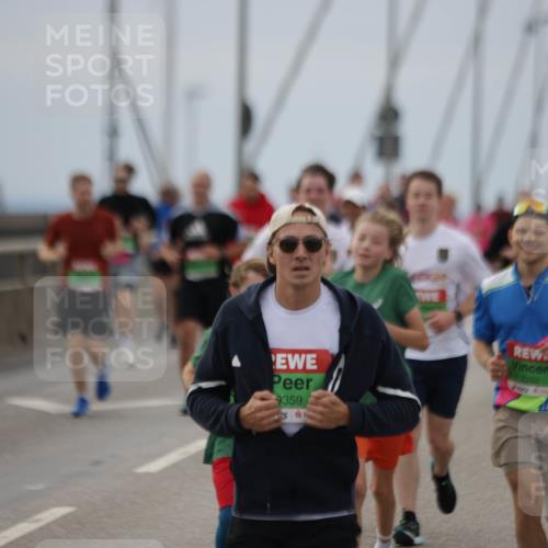 03.10.2025 - Köhlbrandbrückenlauf Jannik Wohlers http://msf.ph/oto/9147694 03.10.2025 15:51:18 Position 1 9359, 7292 meine-sportfotos.de
