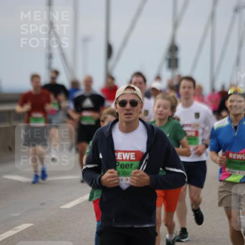 03.10.2025 - Köhlbrandbrückenlauf Jannik Wohlers http://msf.ph/oto/9147696 03.10.2025 15:51:18 Position 1 9359, 7292 meine-sportfotos.de