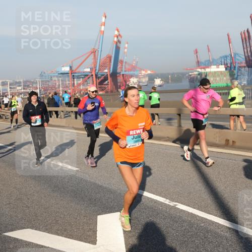 03.10.2025 - Köhlbrandbrückenlauf Yannick Fuchs http://msf.ph/oto/9147710 03.10.2025 08:38:52 Position 2 2849 meine-sportfotos.de