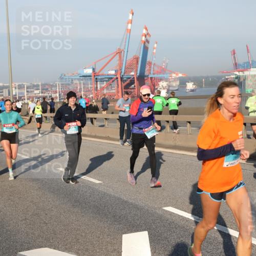 03.10.2025 - Köhlbrandbrückenlauf Yannick Fuchs http://msf.ph/oto/9147714 03.10.2025 08:38:52 Position 2  meine-sportfotos.de