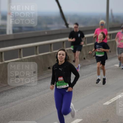 03.10.2025 - Köhlbrandbrückenlauf Jannik Wohlers http://msf.ph/oto/9147869 03.10.2025 15:51:38 Position 1 7427 meine-sportfotos.de