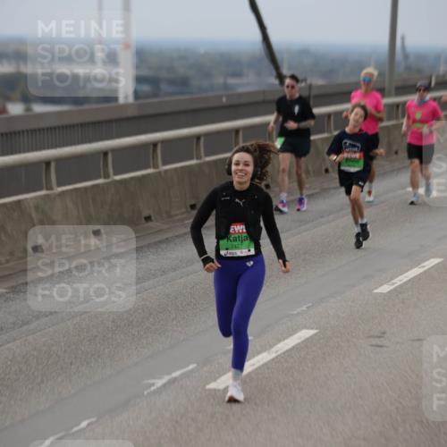 03.10.2025 - Köhlbrandbrückenlauf Jannik Wohlers http://msf.ph/oto/9147878 03.10.2025 15:51:38 Position 1 7427 meine-sportfotos.de