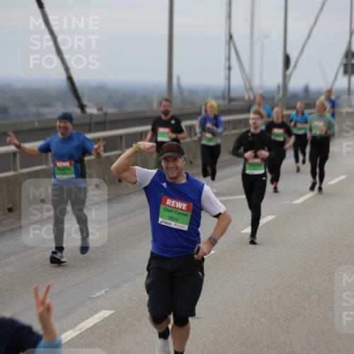 03.10.2025 - Köhlbrandbrückenlauf Jannik Wohlers http://msf.ph/oto/9147970 03.10.2025 15:51:48 Position 1 9604 meine-sportfotos.de