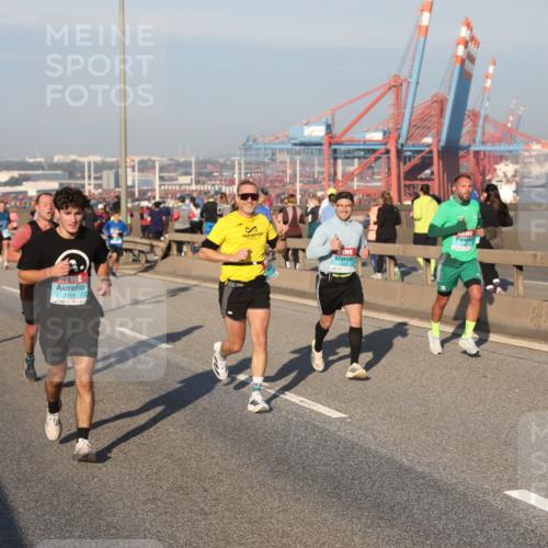 03.10.2025 - Köhlbrandbrückenlauf Yannick Fuchs http://msf.ph/oto/9147971 03.10.2025 08:39:17 Position 2 2901 meine-sportfotos.de