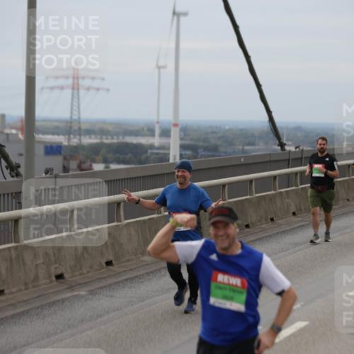 03.10.2025 - Köhlbrandbrückenlauf Jannik Wohlers http://msf.ph/oto/9147987 03.10.2025 15:51:49 Position 1  meine-sportfotos.de