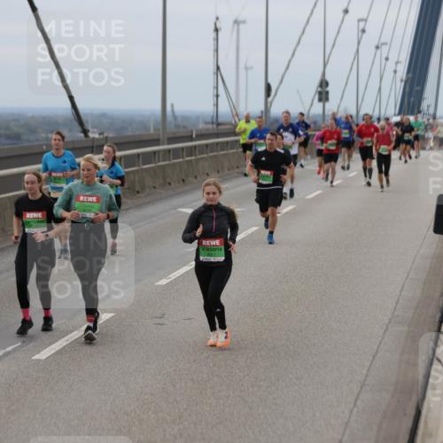 03.10.2025 - Köhlbrandbrückenlauf Jannik Wohlers http://msf.ph/oto/9148021 03.10.2025 15:51:55 Position 1  meine-sportfotos.de