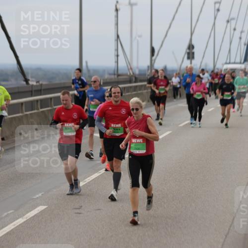 03.10.2025 - Köhlbrandbrückenlauf Jannik Wohlers http://msf.ph/oto/9148120 03.10.2025 15:52:04 Position 1 7430 meine-sportfotos.de