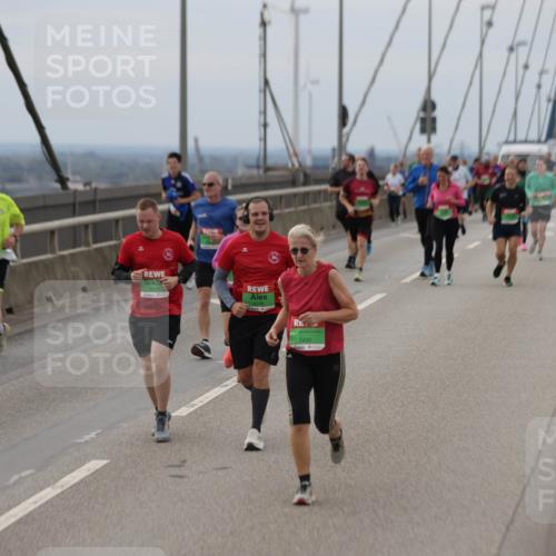 03.10.2025 - Köhlbrandbrückenlauf Jannik Wohlers http://msf.ph/oto/9148121 03.10.2025 15:52:04 Position 1 8998, 7430 meine-sportfotos.de