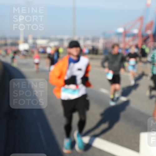 03.10.2025 - Köhlbrandbrückenlauf Yannick Fuchs http://msf.ph/oto/9148134 03.10.2025 08:39:30 Position 2  meine-sportfotos.de