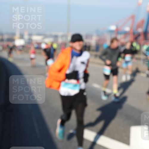 03.10.2025 - Köhlbrandbrückenlauf Yannick Fuchs http://msf.ph/oto/9148137 03.10.2025 08:39:31 Position 2  meine-sportfotos.de