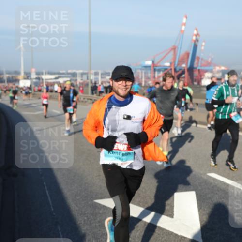03.10.2025 - Köhlbrandbrückenlauf Yannick Fuchs http://msf.ph/oto/9148139 03.10.2025 08:39:31 Position 2 3184 meine-sportfotos.de